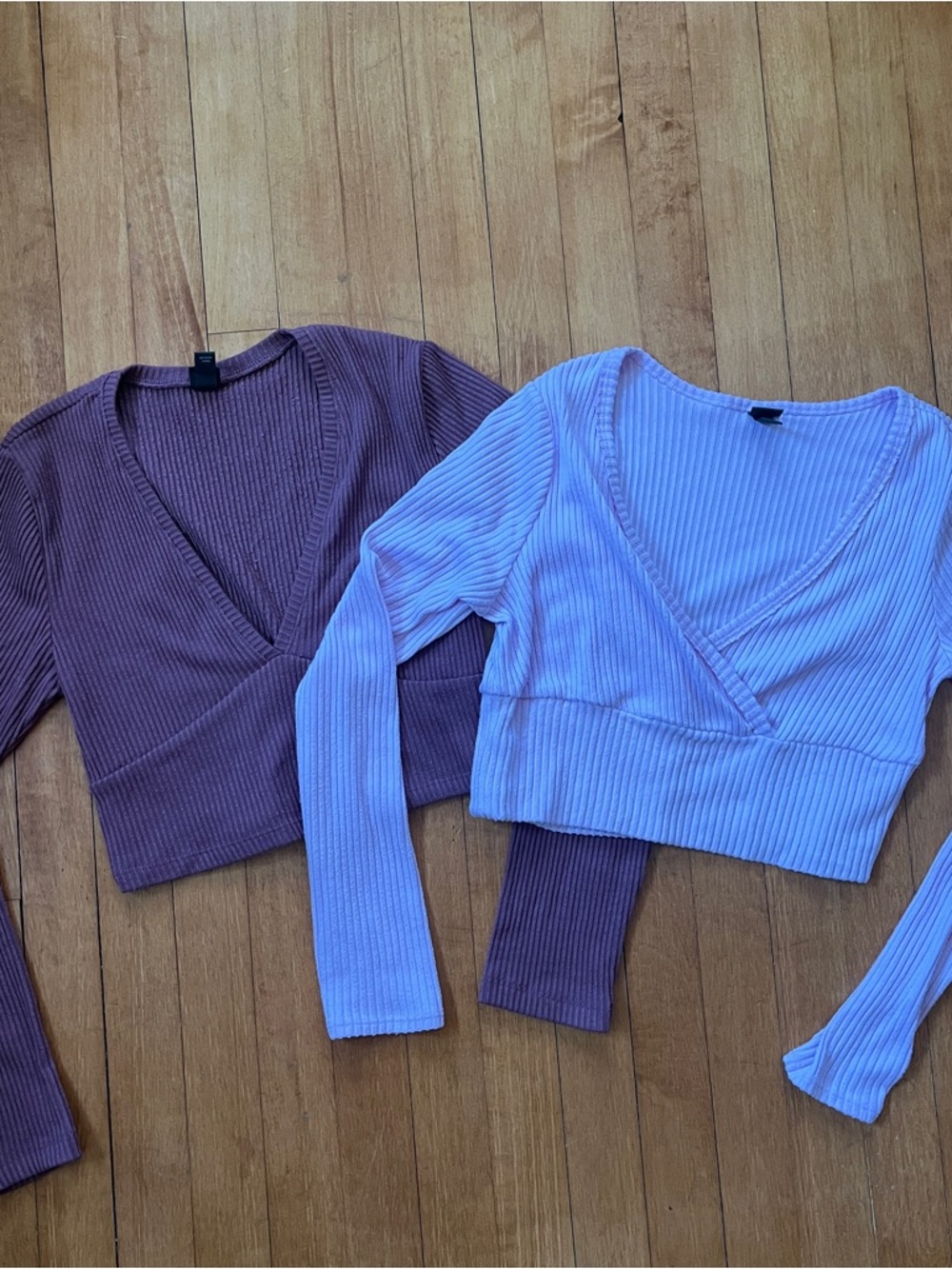 BUNDLE: Womens medium wild fable Ribbed V-Neck Crop Top - Plum